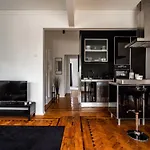 Akicity Santos Raven Apartmán