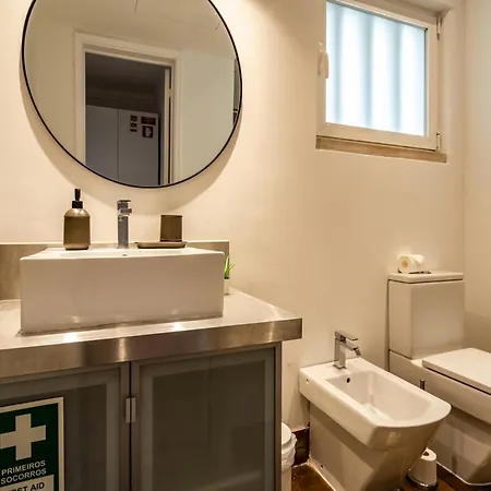 Akicity Santos Raven * Лісабон